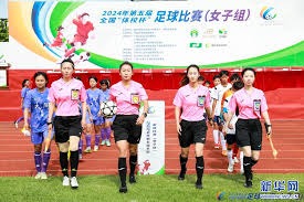 巴黎圣日耳曼在欧冠半决赛中逆袭拜仁慕尼黑